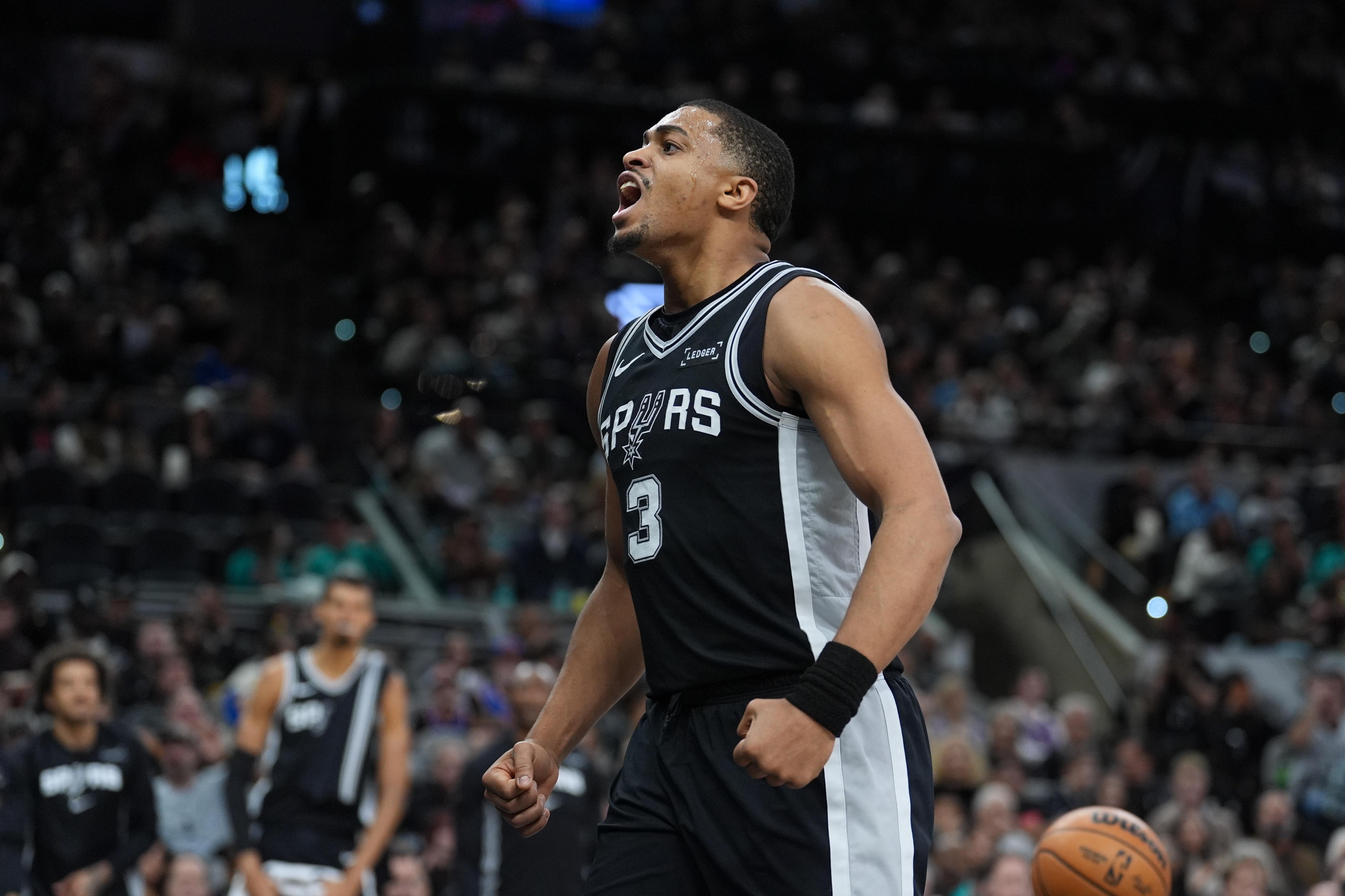 爱游戏智能平台-关于法国杯关键时刻走向成谜圣安东尼奥马刺围绕NBA常规赛扳平良机，丹佛掘金战术微调备战西甲都惊呆了的信息